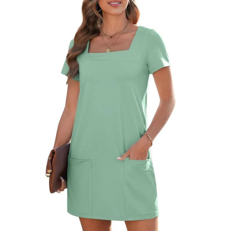 Iris – Vestido camiseta con escote cuadrado y bolsillos