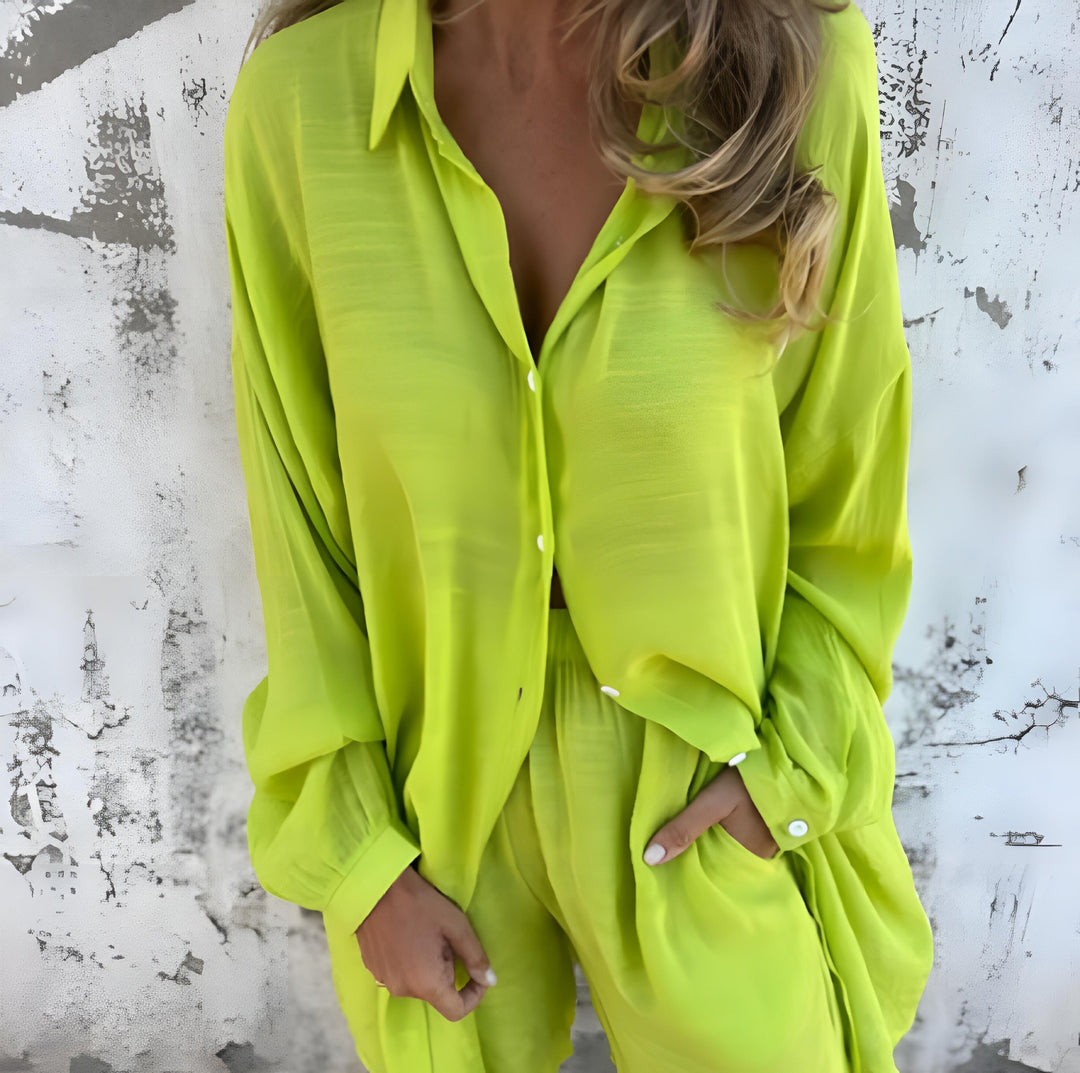 Conjunto deportivo Alondra – Camisa de manga larga y pantalones cortos