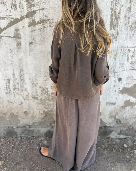 Lola - Conjunto casual de dos piezas con camisa lisa y pierna ancha