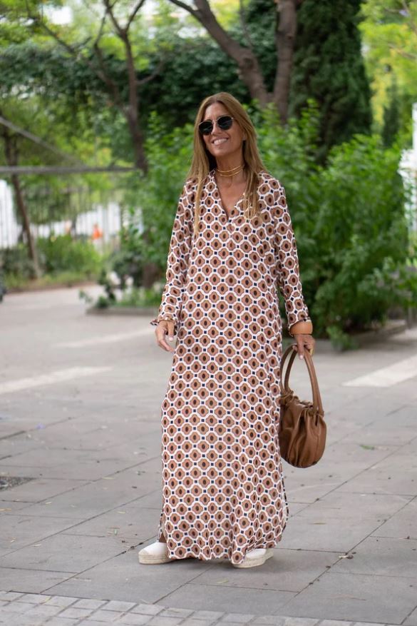 Geraldine - Vestido Elegante con Estampado Marrón