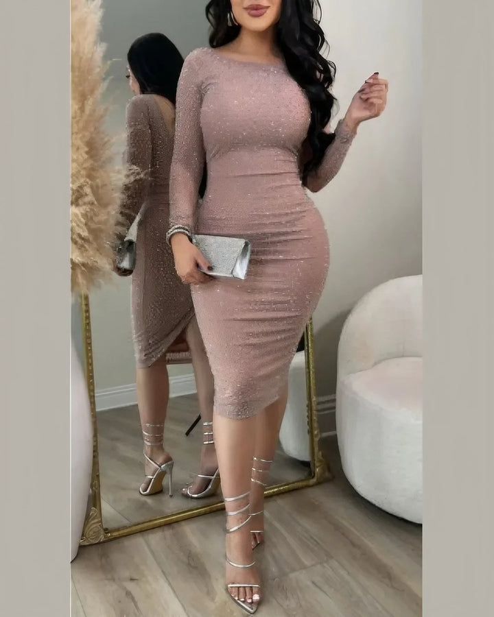 Vestido con Tachuelas