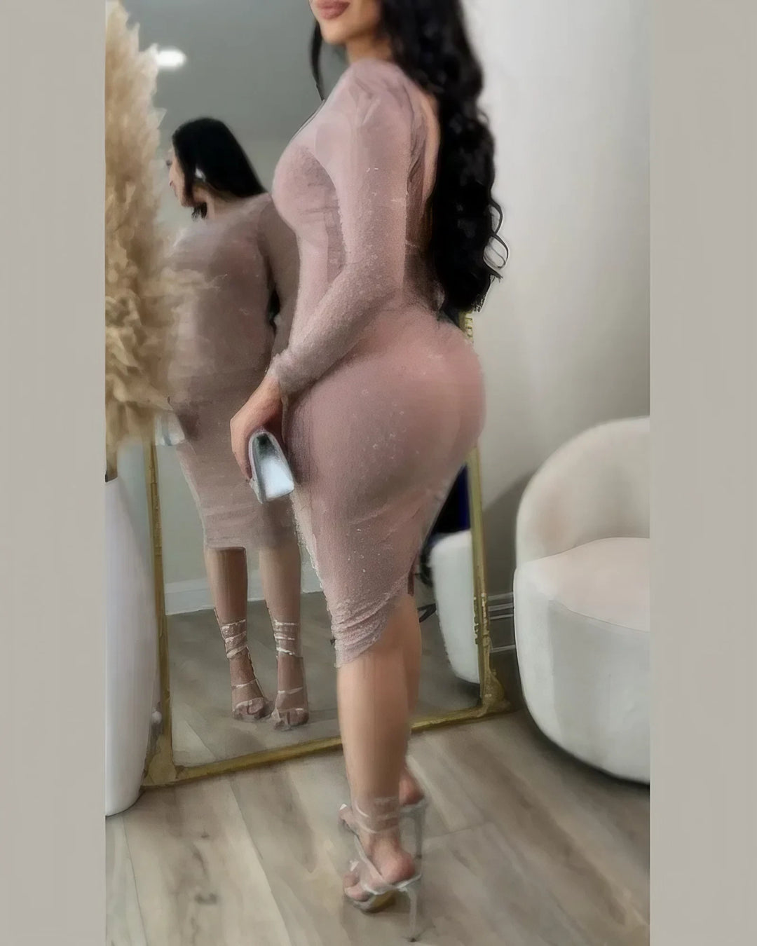 Vestido con Tachuelas