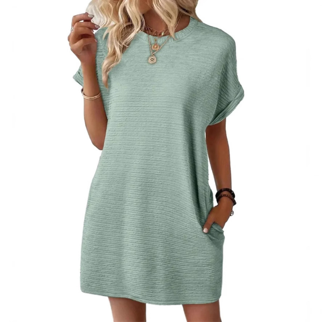 Nadia – Vestido camiseta minimalista