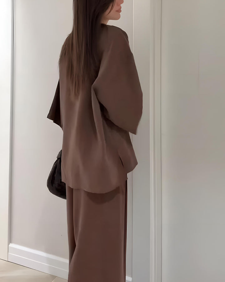 Amalia - Conjunto casual de dos piezas de top y pantalón con cuello en V