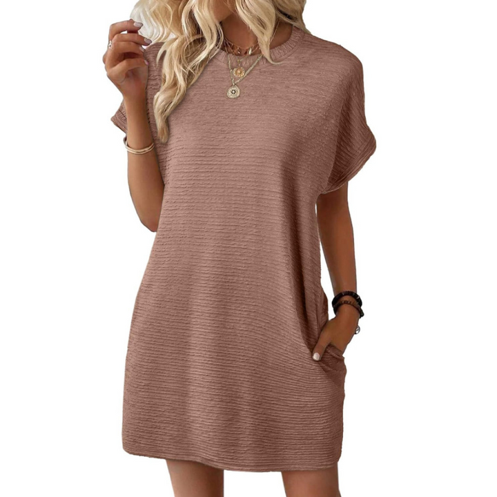 Nadia – Vestido camiseta minimalista