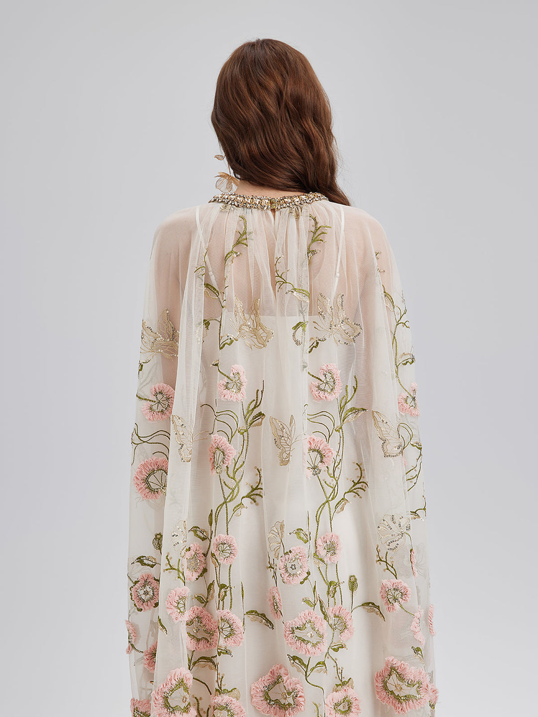 Aurelia – Vestido plisado con lentejuelas florales