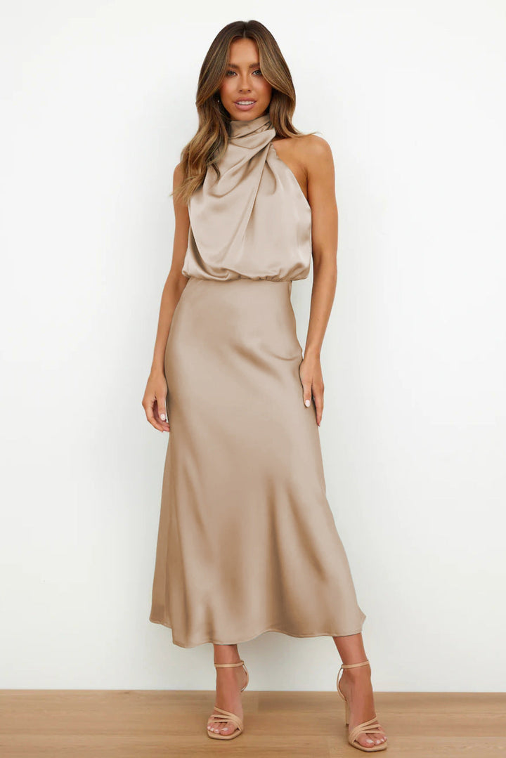 Miranda – Vestido satinado midi de cuello drapeado