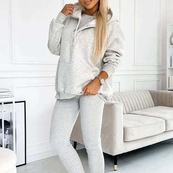 Conjunto deportivo Carmen 2025: sudadera con capucha + top ajustado + pantalón (set de 3 piezas)