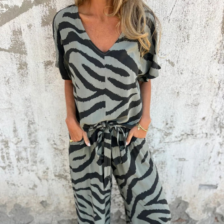 Conjunto cebra con top y pantalón