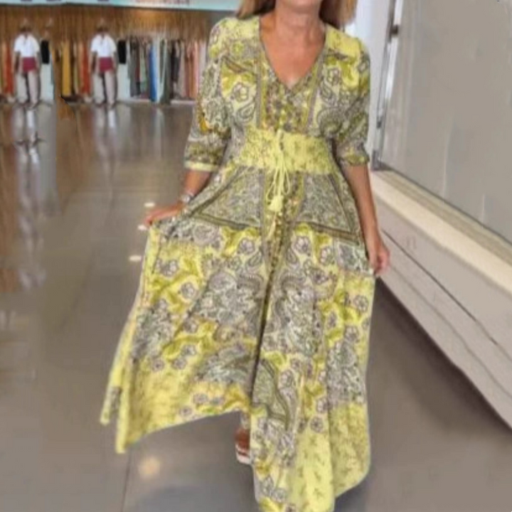 Vestido floral con cordón