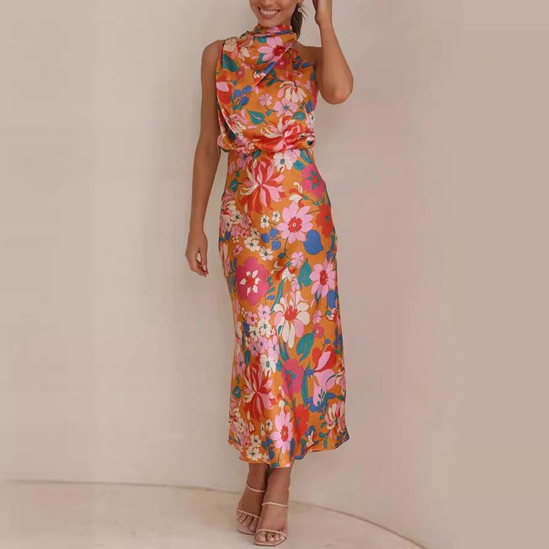Vestido largo satinado de flores, escote al cuello y cintura elástica