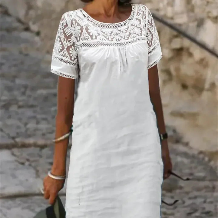 Vestido casual con encaje y cuello redondo