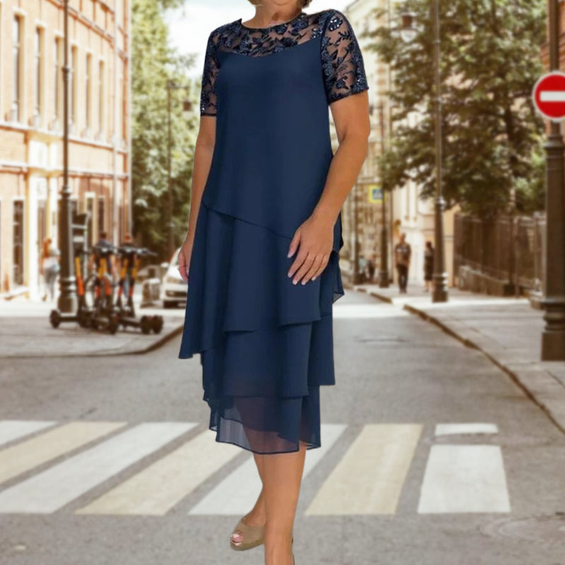Elegante vestido de encaje
