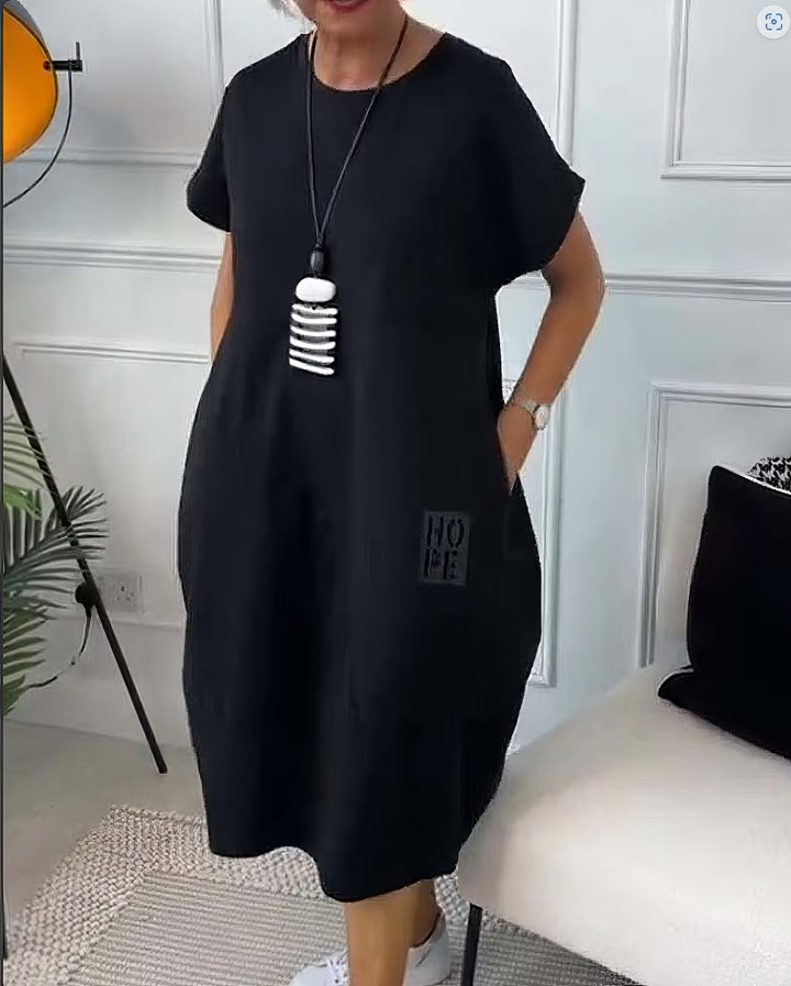 Vestido casual sencillo con estampado de letras y manga corta