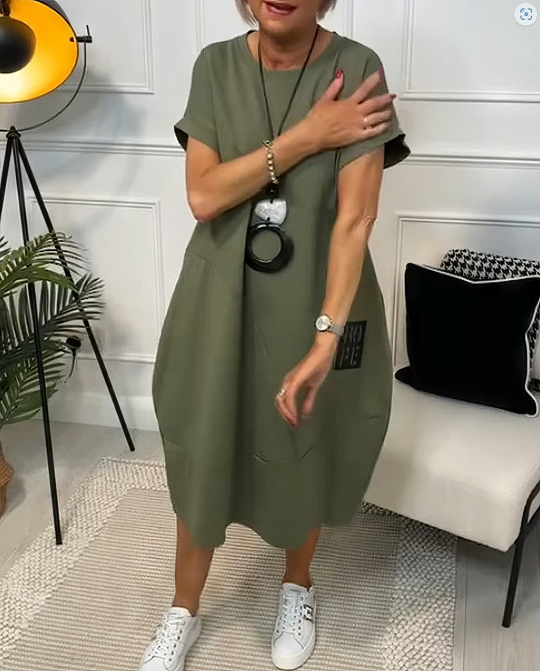 Vestido casual sencillo con estampado de letras y manga corta