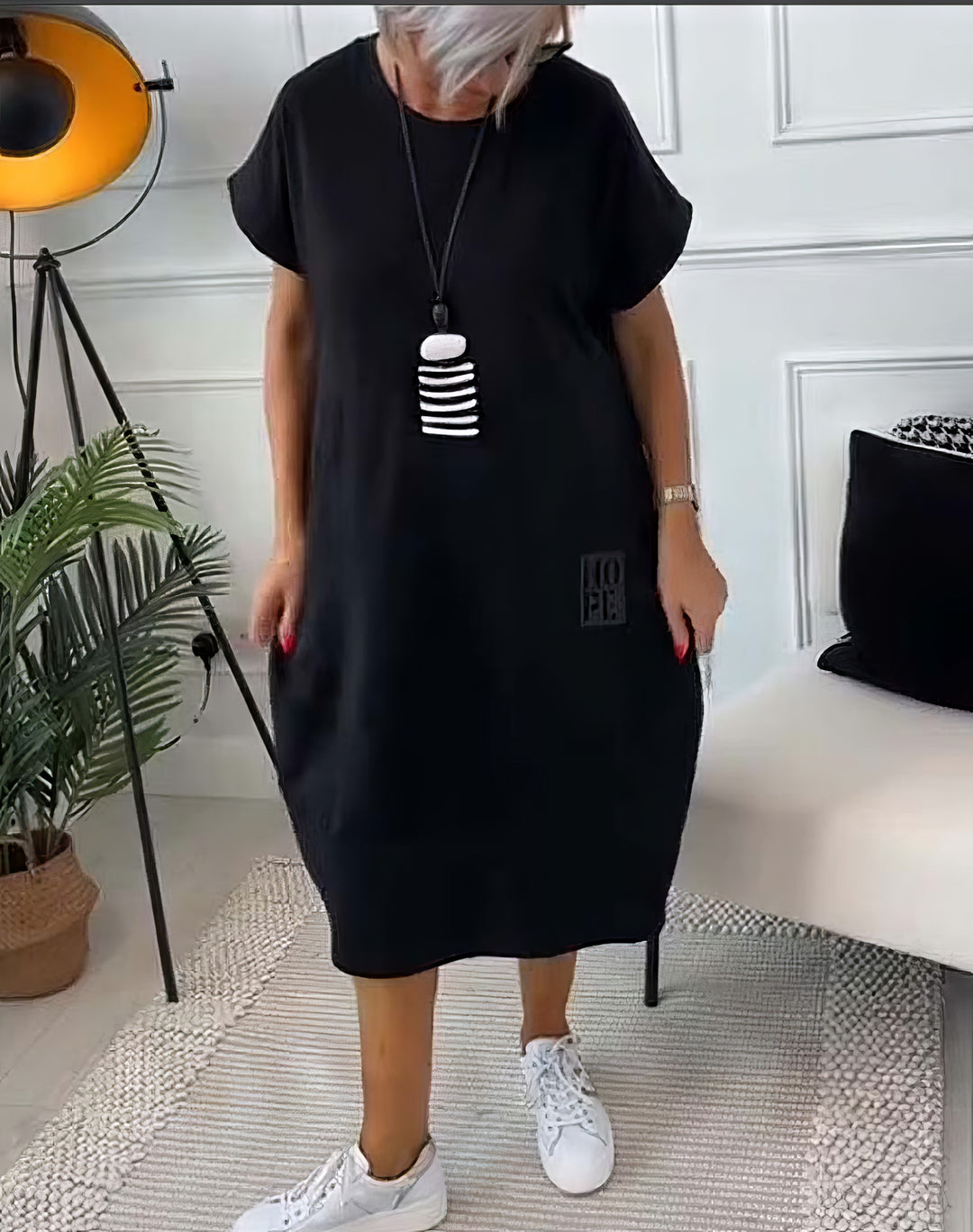 Vestido casual sencillo con estampado de letras y manga corta
