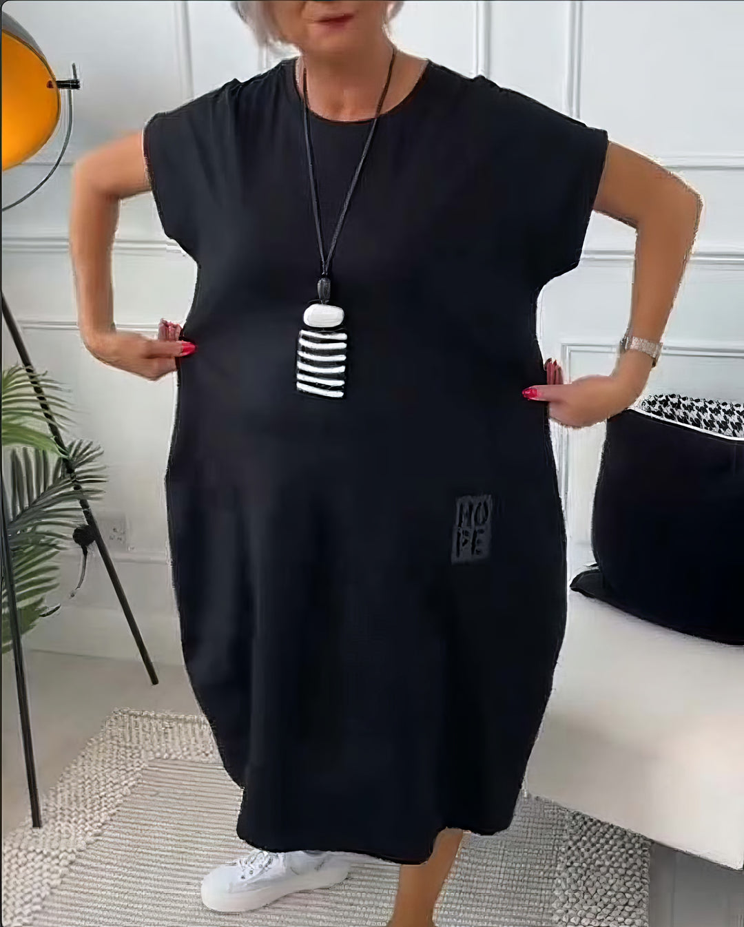 Vestido casual sencillo con estampado de letras y manga corta