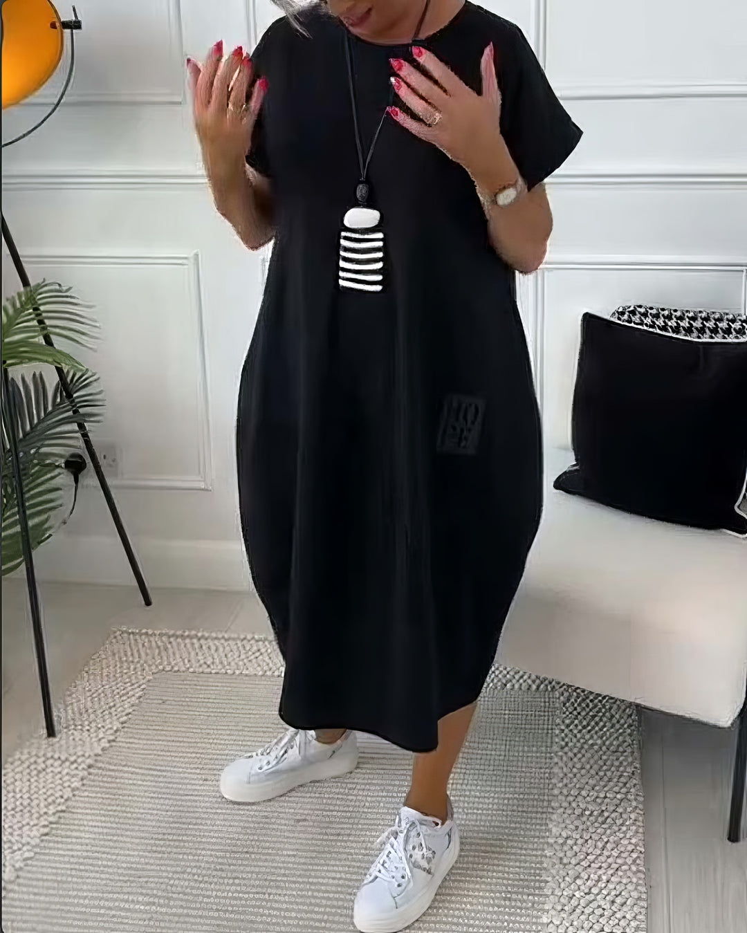 Vestido casual sencillo con estampado de letras y manga corta